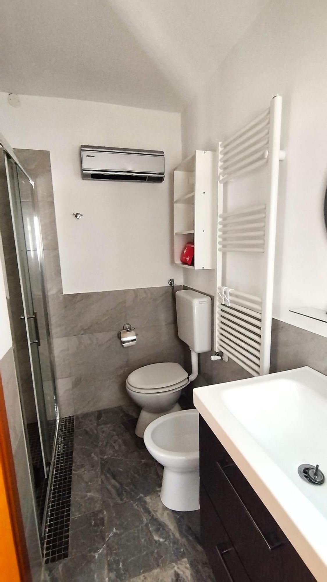 The Wooden Loft - Bari Centro Appartement Buitenkant foto